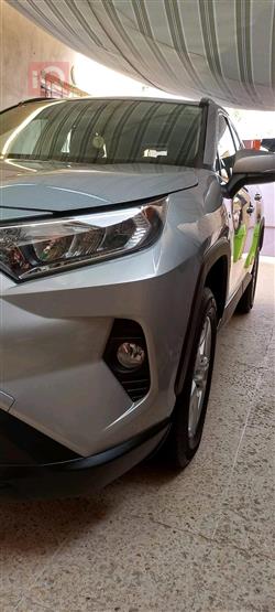 تۆیۆتا ڕاڤ 4